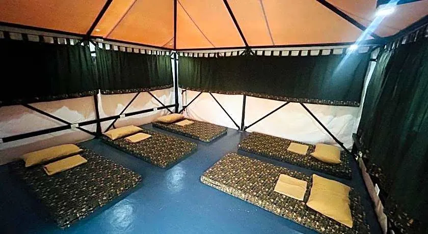 Standard Double Room with private bathroom